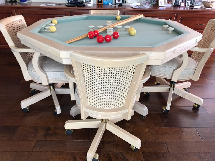 Wooden Pedestal Card Gaming Poker Table With Removable Top Exposing