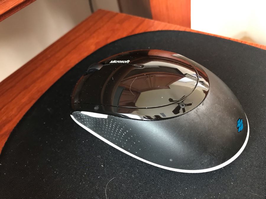 DELL Inspiron 3668 Computer With AOC E2752V 27 Inch Widescreen LED Monitor, Microsoft Keyboard And Microsoft Mouse [Photo 6]