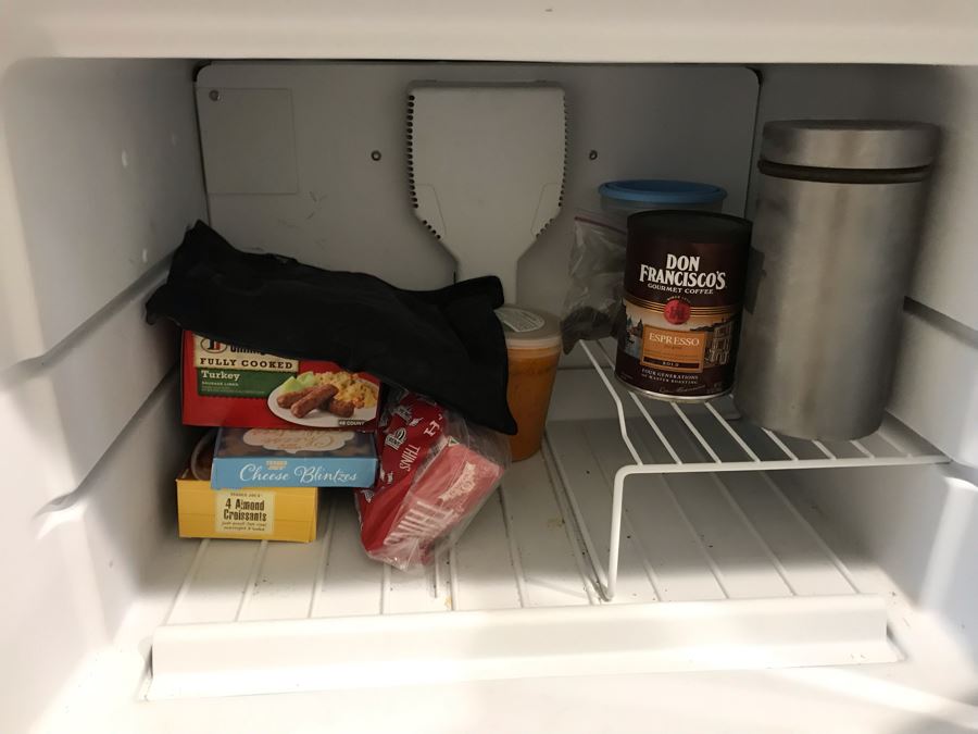 Kirkland Signature By Whirlpool Refrigerator Model ST14CKXKQ01