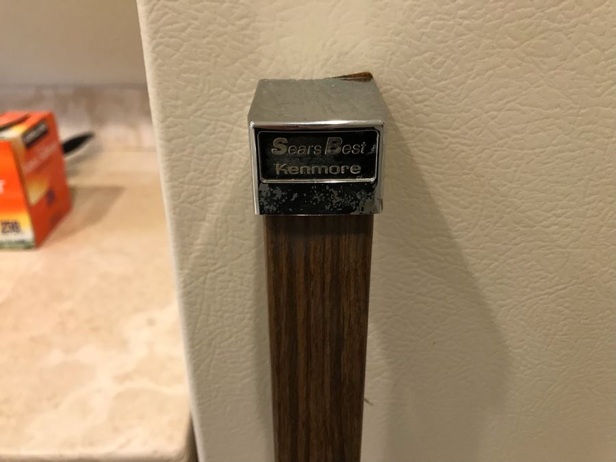 SEARS Kenmore Upright Frostless Freezer Model No 106 15 [Photo 10]