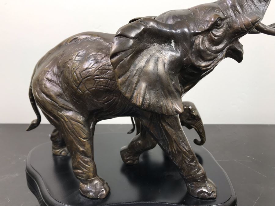 Metal Elephant Figurine Decorative Sculpture 12'H And Seagull Bird Sculpture [Photo 10]