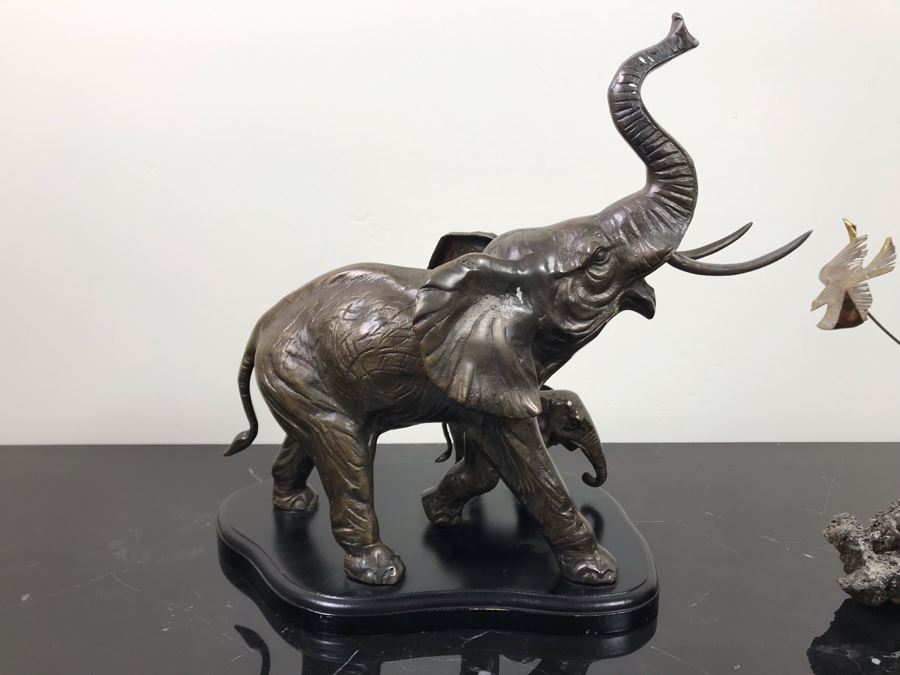 Metal Elephant Figurine Decorative Sculpture 12'H And Seagull Bird Sculpture [Photo 2]