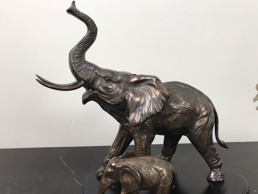Metal Elephant Figurine Decorative Sculpture 12'H And Seagull Bird Sculpture [Photo 5]