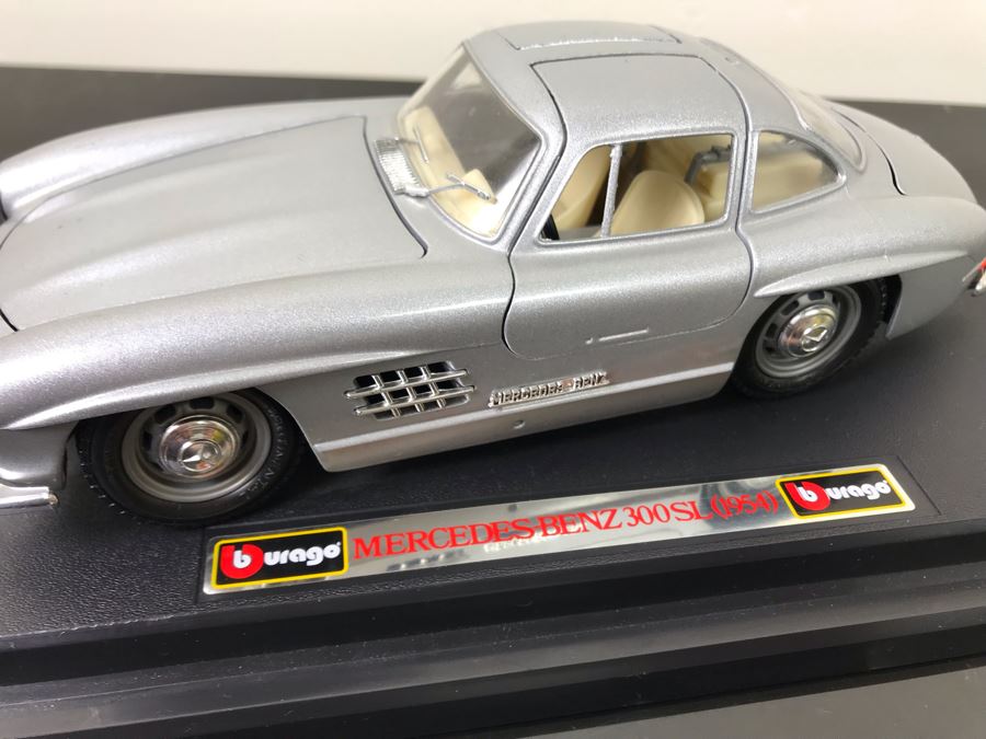 Scala Bburago Jaguar 'E' 1961 Made In Italy 1:18 Scale And Bburago Mercedes Benz 300SL 1954 Model Cars [Photo 6]