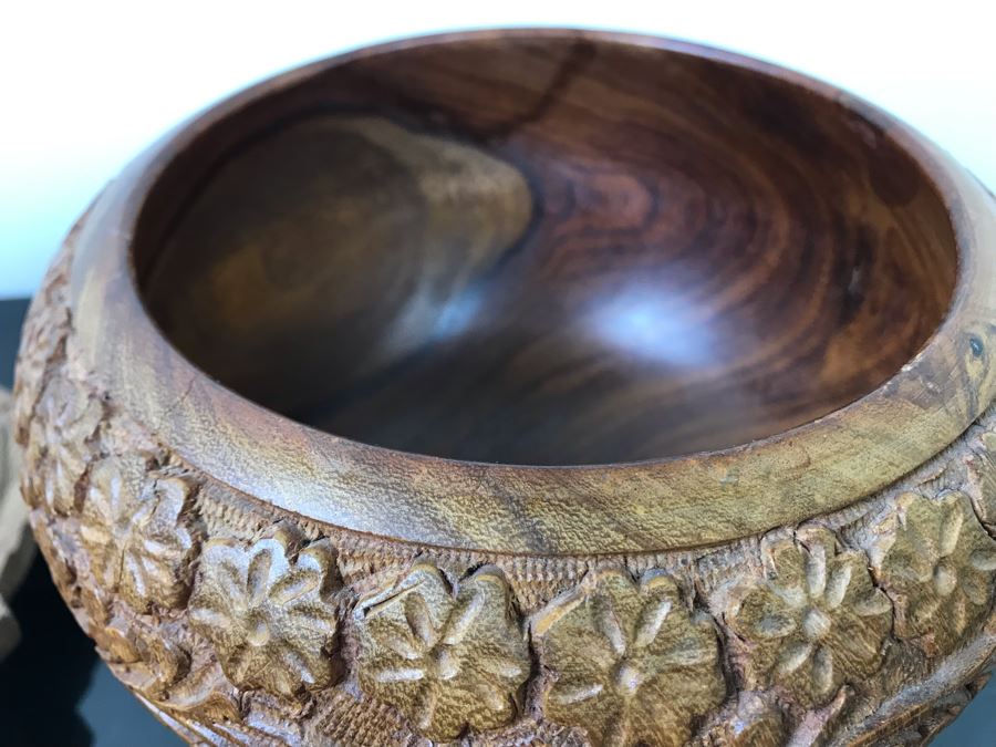 Pair Of Carved Inlay Wooden Trinket Boxes, Carved Floral Motif Wooden Box And Carved Wooden Divided Tray [Photo 12]