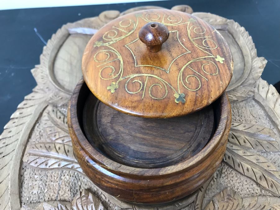 Pair Of Carved Inlay Wooden Trinket Boxes, Carved Floral Motif Wooden Box And Carved Wooden Divided Tray [Photo 16]