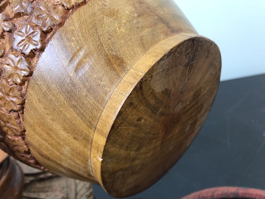 Pair Of Carved Inlay Wooden Trinket Boxes, Carved Floral Motif Wooden Box And Carved Wooden Divided Tray [Photo 13]