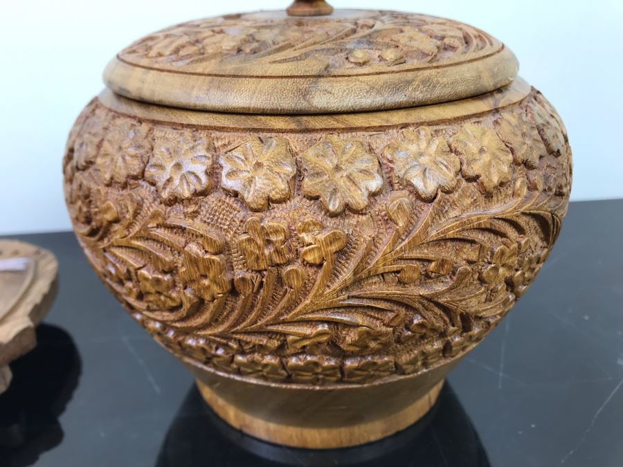 Pair Of Carved Inlay Wooden Trinket Boxes, Carved Floral Motif Wooden Box And Carved Wooden Divided Tray [Photo 9]