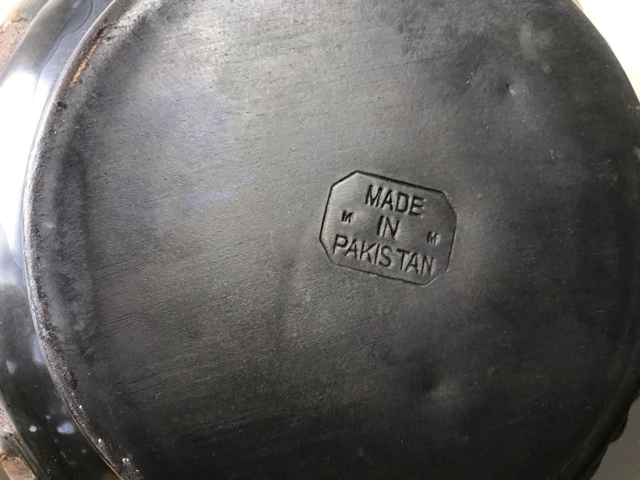 Collection Of Brass And Copper Vases And Thimble [Photo 8]