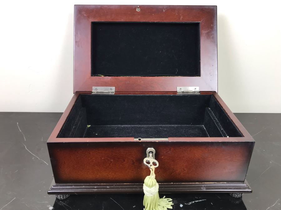 Painted Elephant Figurine 9'H And Lockable Box With Elephant Finial [Photo 9]