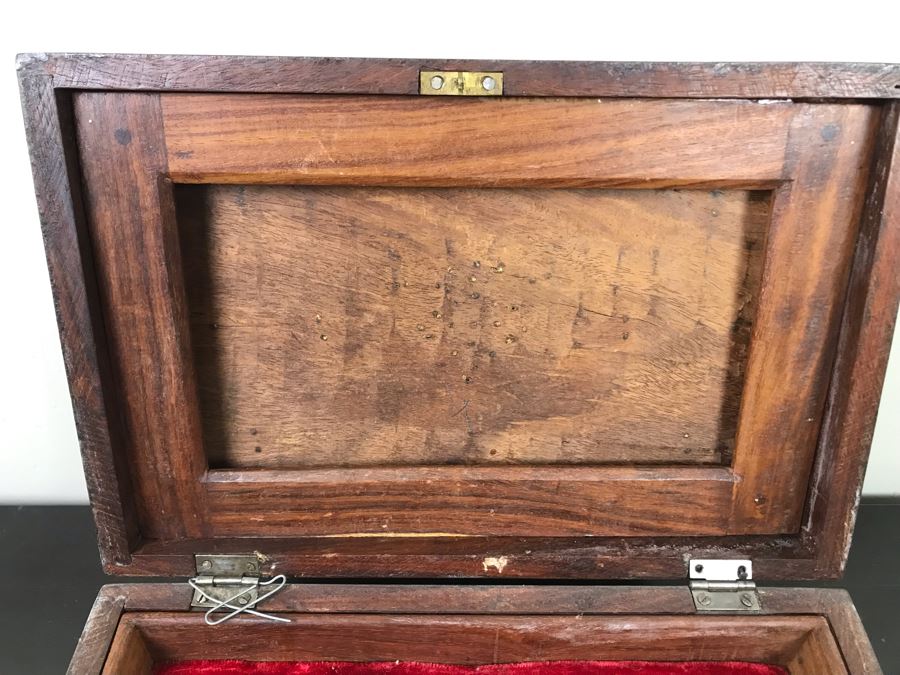 Vintage Detailed Brass Inlay Morrocan Jewelry Box 12'W X 8'D X 4'H [Photo 10]