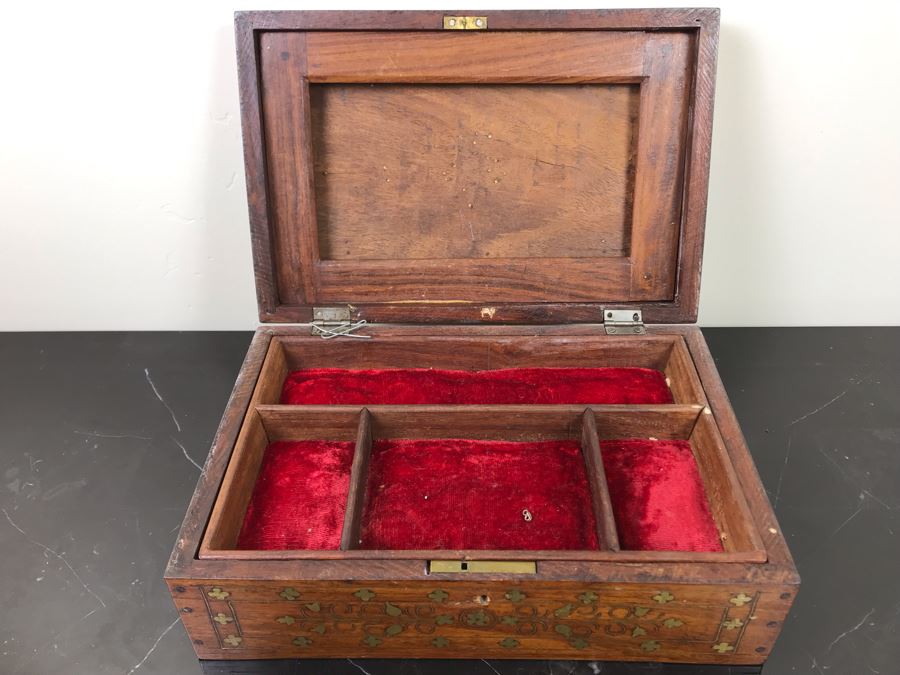 Vintage Detailed Brass Inlay Morrocan Jewelry Box 12'W X 8'D X 4'H [Photo 3]