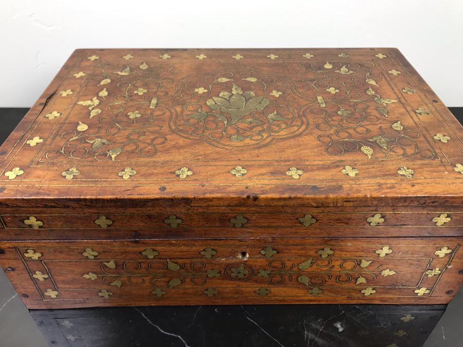 Vintage Detailed Brass Inlay Morrocan Jewelry Box 12'W X 8'D X 4'H [Photo 4]
