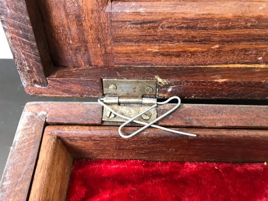 Vintage Detailed Brass Inlay Morrocan Jewelry Box 12'W X 8'D X 4'H [Photo 13]