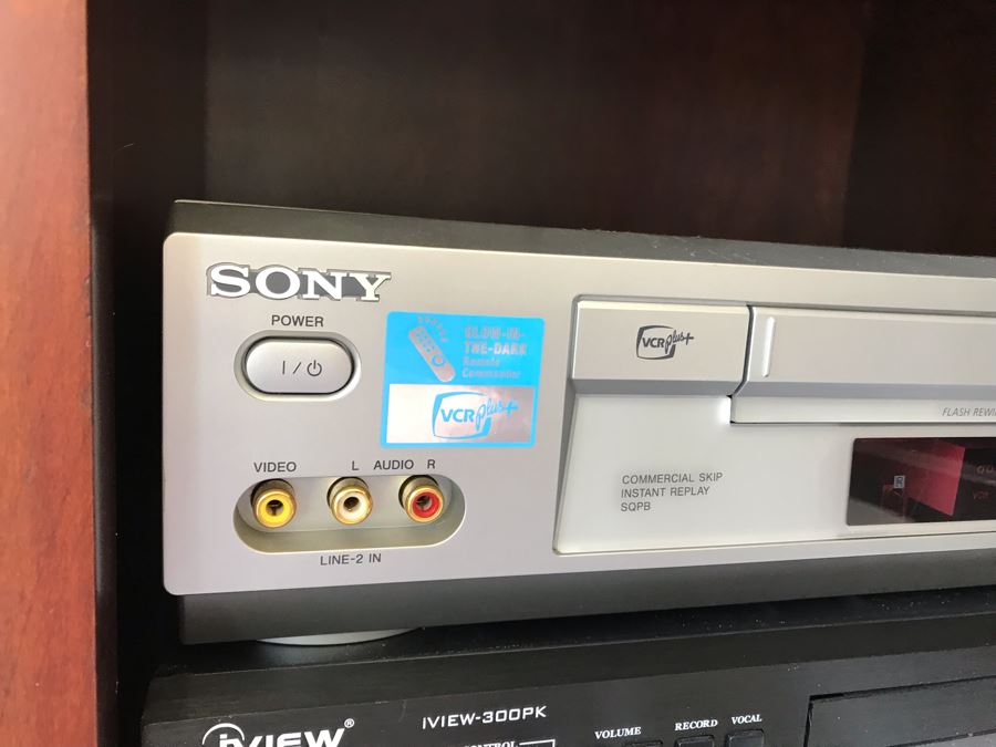 Samsung Bluray Disc Player 80-EM57C And Sony VCR Player SLV-N700 [Photo 4]