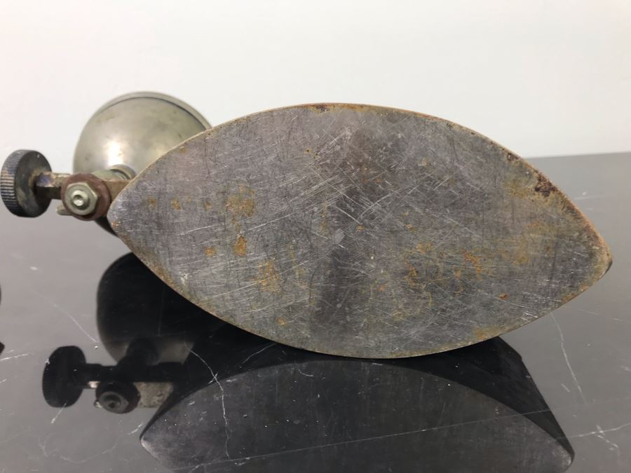 Pair Of Vintage Irons, Vintage Bed Warmer Pan And Vintage Cigar Advertising Box [Photo 15]