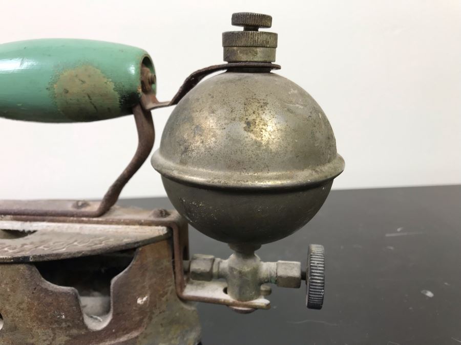 Pair Of Vintage Irons, Vintage Bed Warmer Pan And Vintage Cigar Advertising Box [Photo 12]