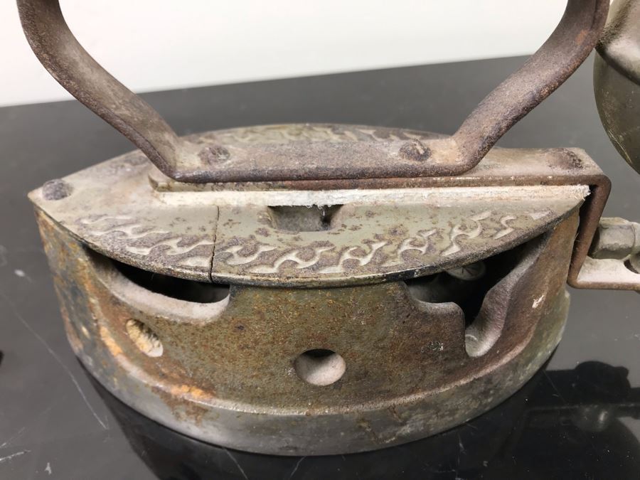 Pair Of Vintage Irons, Vintage Bed Warmer Pan And Vintage Cigar Advertising Box [Photo 11]