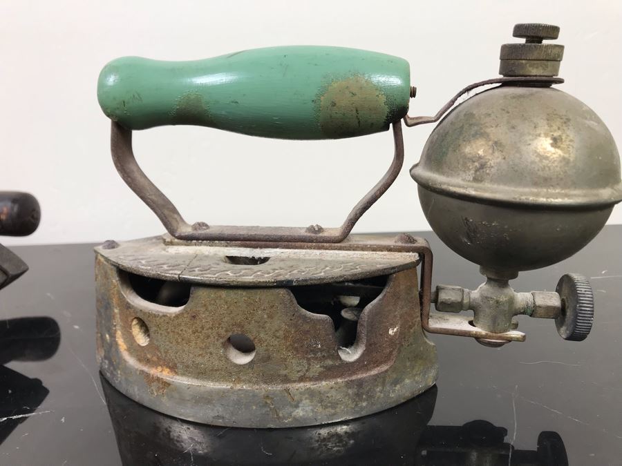 Pair Of Vintage Irons, Vintage Bed Warmer Pan And Vintage Cigar Advertising Box [Photo 10]