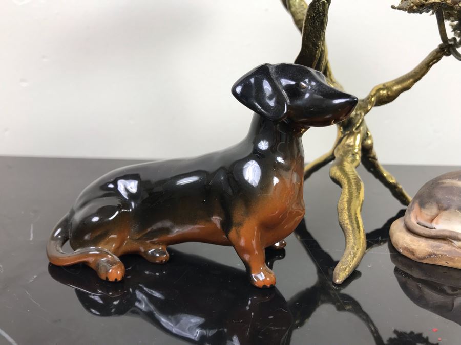 Beswick England Dachsund Dog Figurine, Hand Painted Basset Hound Figurine And Gold Tone Tree Sculpture [Photo 2]