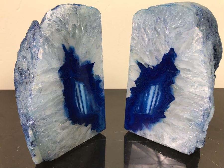 Pair Of Polished Geode Crystal Agate Blue Stones Bookends 5.5'H [Photo 2]