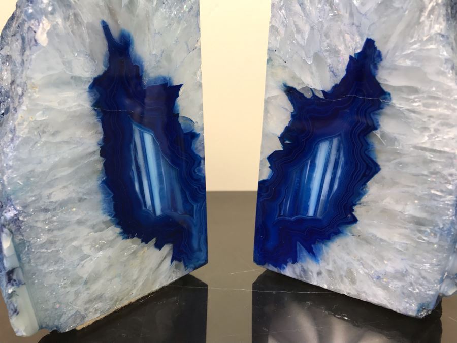 Pair Of Polished Geode Crystal Agate Blue Stones Bookends 5.5'H [Photo 3]
