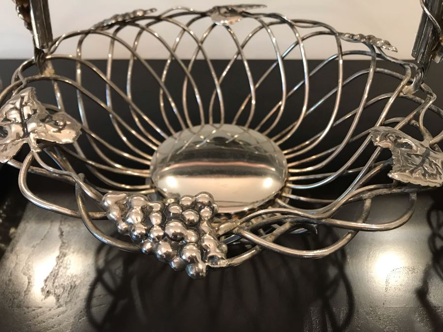 Pair Of Godinger Silverplate Grape Motif Wire Baskets And Silverplate Casserole Dish Holder [Photo 4]