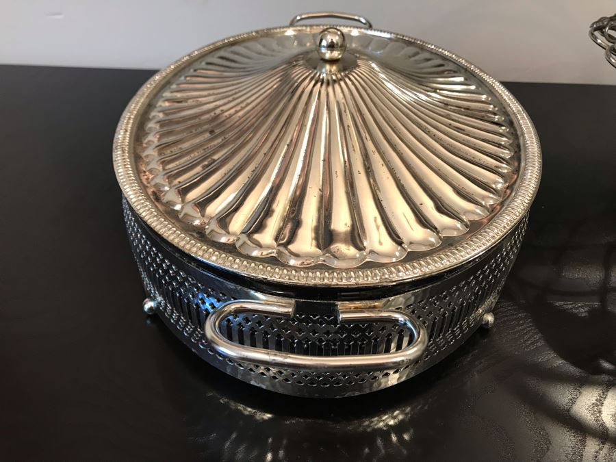 Pair Of Godinger Silverplate Grape Motif Wire Baskets And Silverplate Casserole Dish Holder [Photo 7]