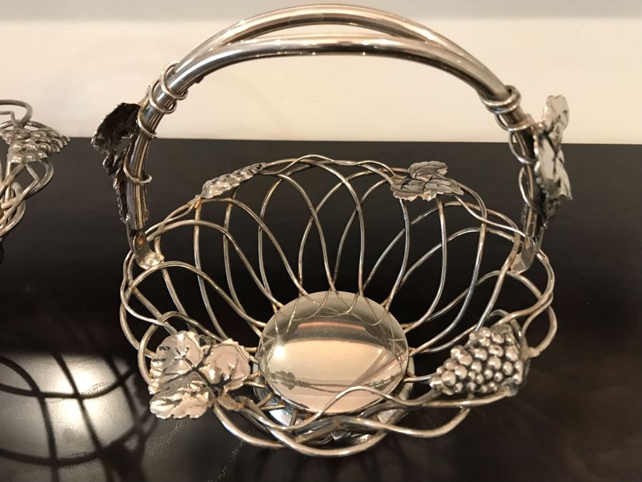 Pair Of Godinger Silverplate Grape Motif Wire Baskets And Silverplate Casserole Dish Holder [Photo 5]