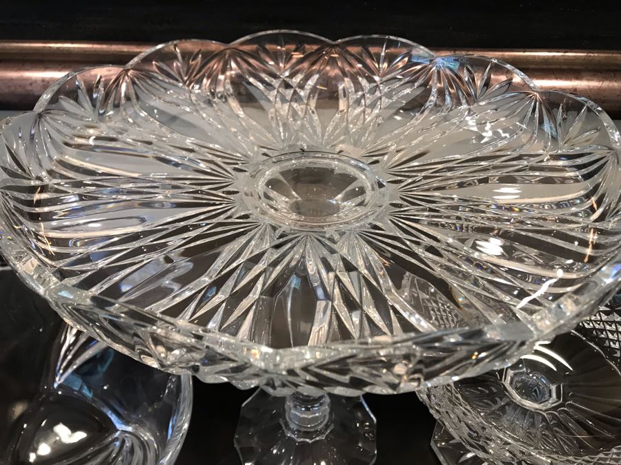 Crystal Lot With Pair Of Footed Pedestal Bowls And Crytal Bowl [Photo 3]