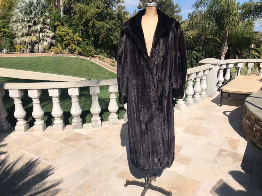 Appraised At $17,000 In 1989: Mahogany Mink Female Skins Fully Let Out Full Length Coat Made In USA Size L - Only Item With A Reserve Price
