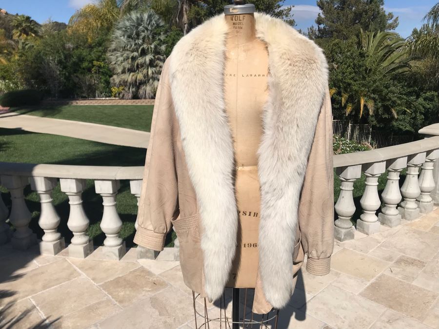 White Fox And Suede Leather Alaskan Custom Built Fur Coat Kansas City Size L  [Photo 2]