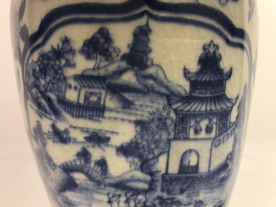 JUST ADDED - Chinese Blue And White Table Lamp [Photo 4]