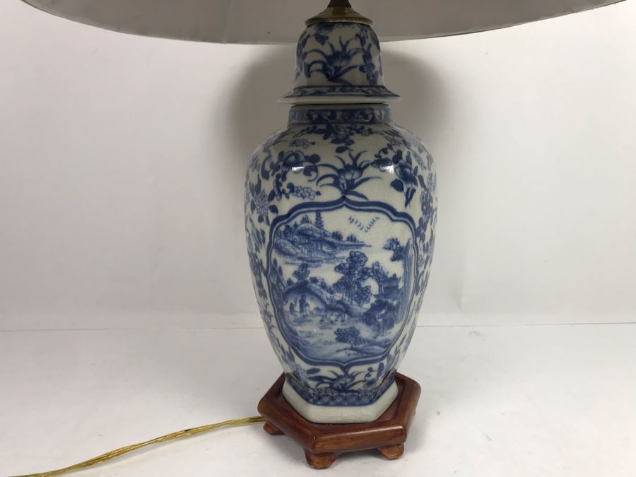 JUST ADDED - Chinese Blue And White Table Lamp [Photo 8]