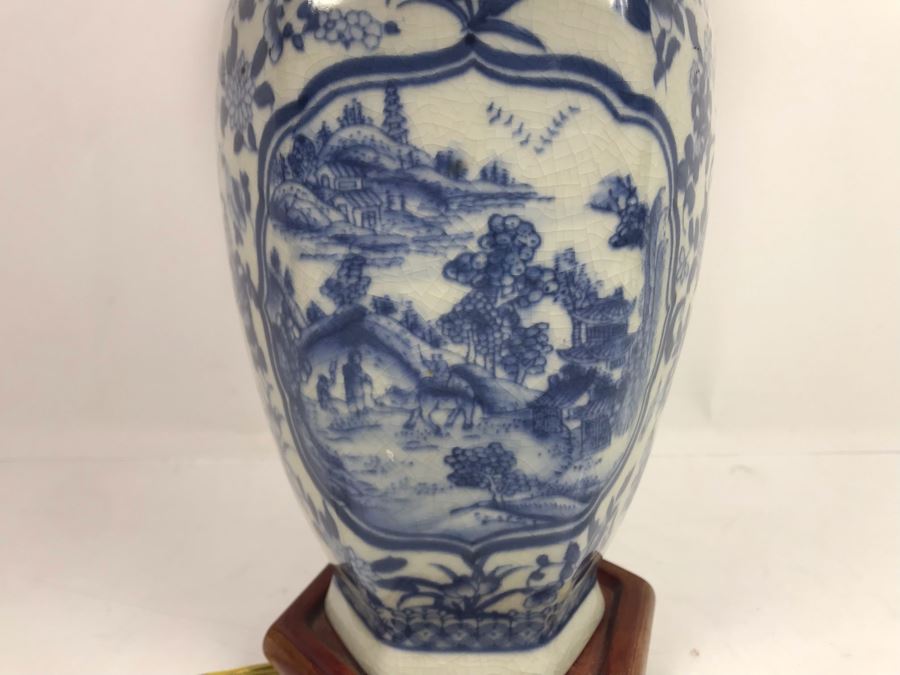 JUST ADDED - Chinese Blue And White Table Lamp [Photo 9]