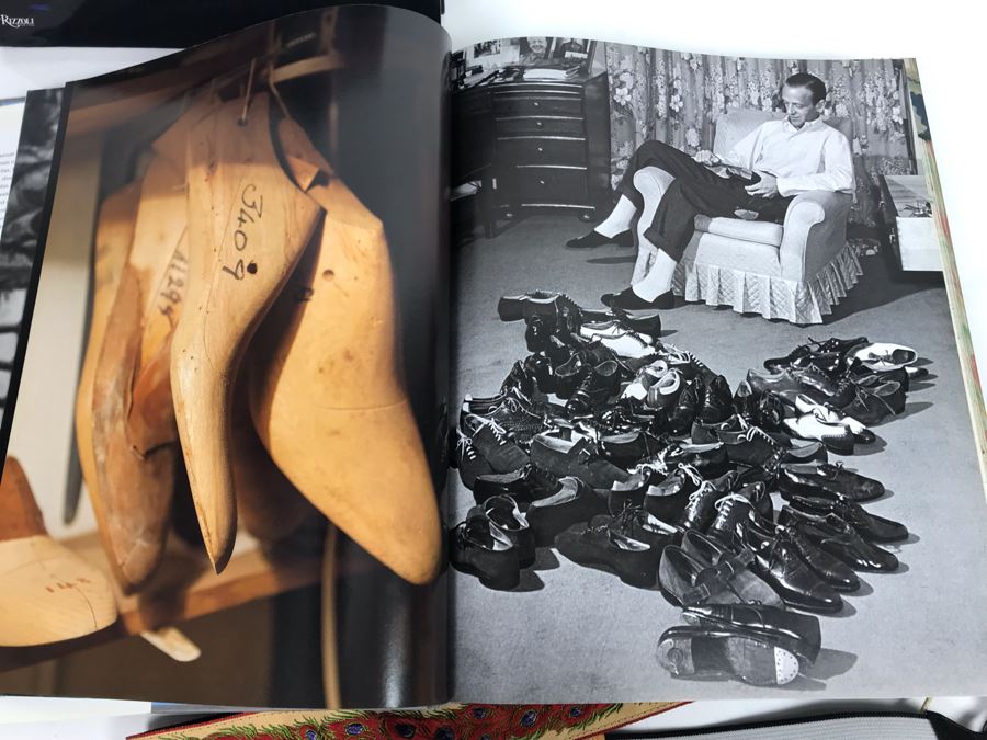 JUST ADDED - Bespoke The Men's Style Of Savile Row Book, Cuff Links Book, The Perfect Gentleman Book And (4) Thurston London Men's Suspenders [Photo 22]