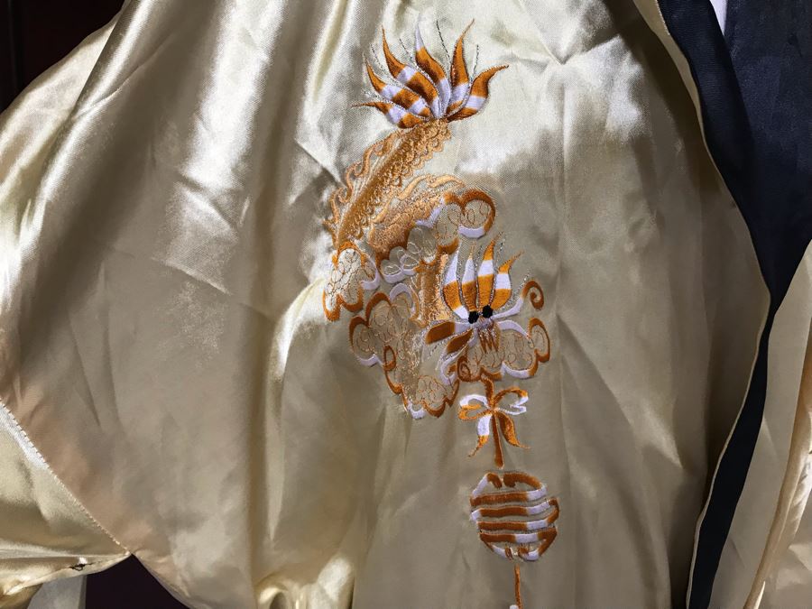 JUST ADDED - Men's Large Kimono Robe Reversible Chinese Silk Embroidery [Photo 14]
