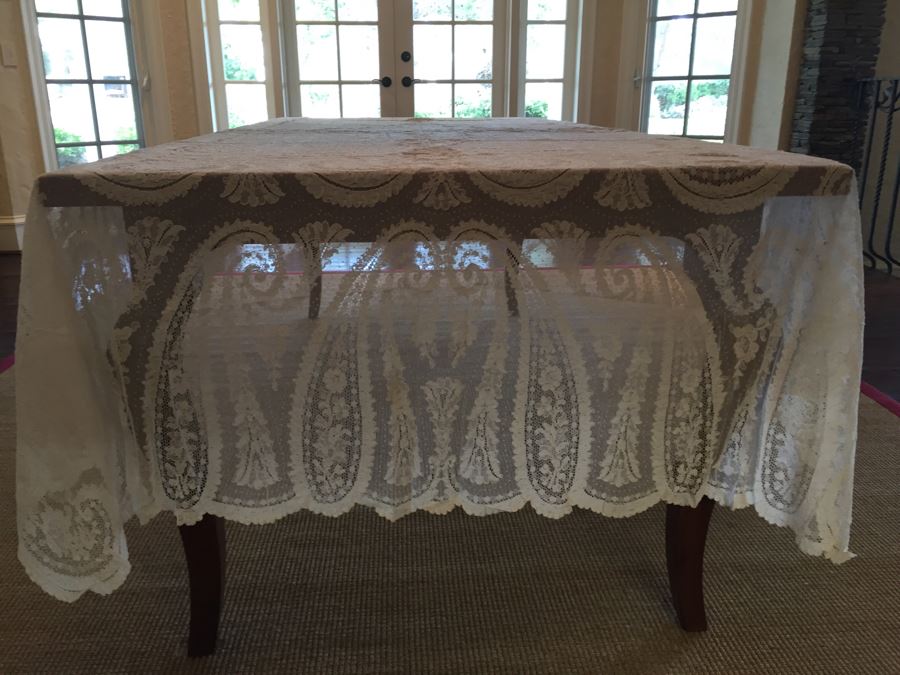 Vintage Battenberg Lace Tablecloth 121' X 60'