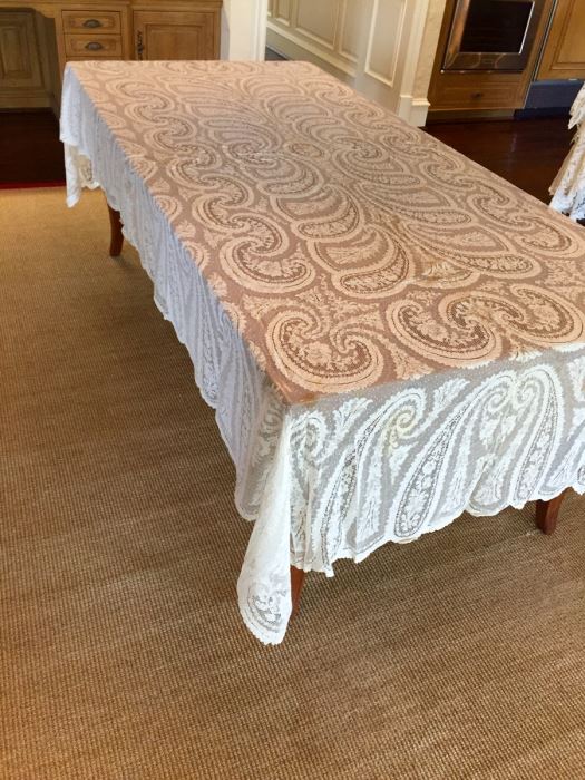 Vintage Battenberg Lace Tablecloth 121' X 60' [Photo 7]