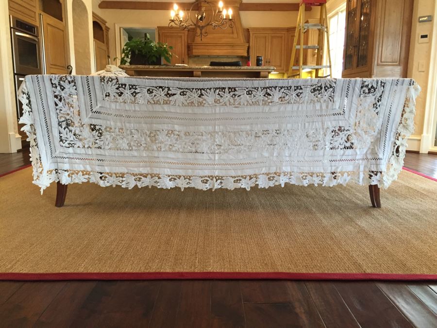Vintage Battenberg Lace Tablecloth 84' X 84' [Photo 2]