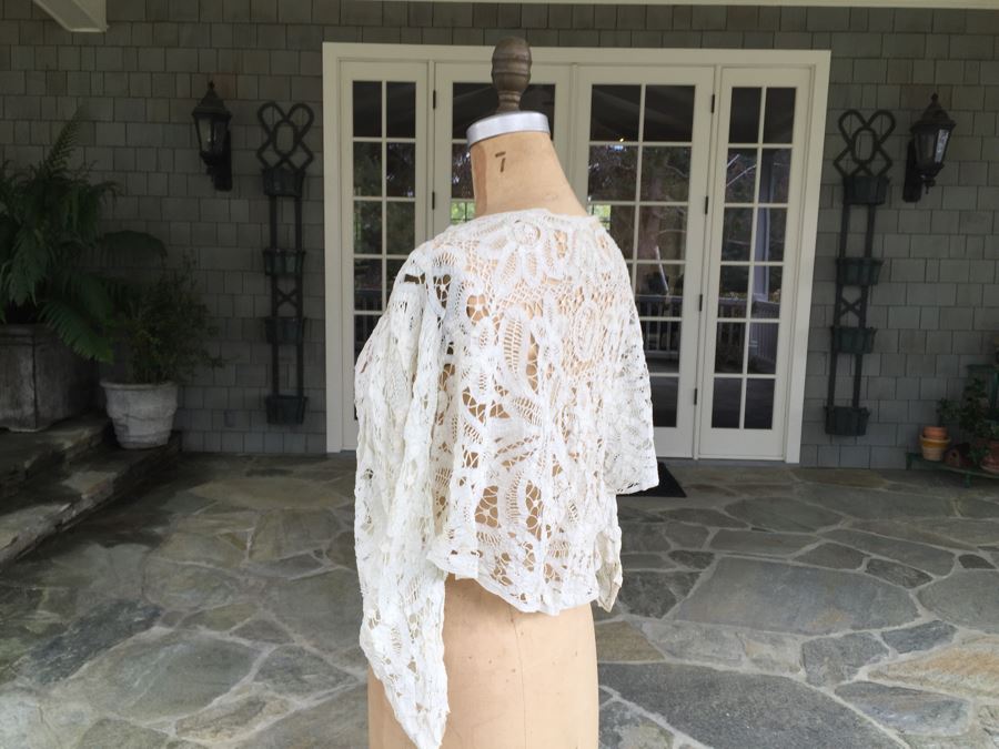 Vintage Battenberg Lace Ladies Long Sleeve Top [Photo 5]