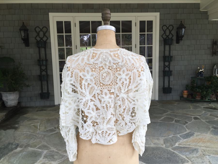 Vintage Battenberg Lace Ladies Long Sleeve Top [Photo 4]