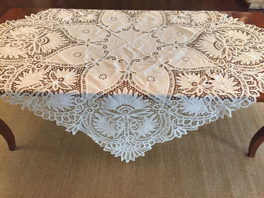 Vintage Battenberg Lace Tablecloth 69' X 69' [Photo 3]
