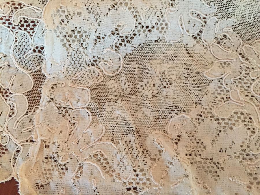 Vintage Battenberg Lace Tablecloth, Placemats And Table Runner [Photo 16]