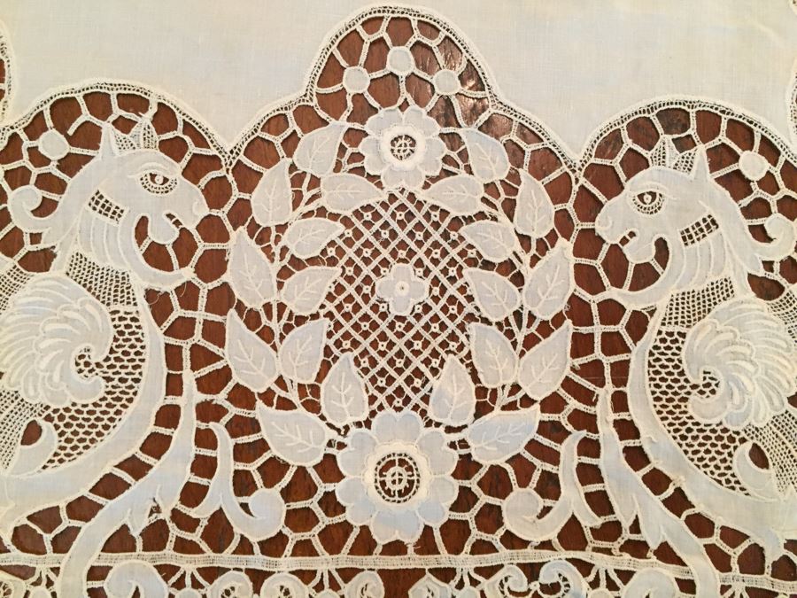 Set Of (3) Vintage Battenberg Lace Tablecloths [Photo 15]