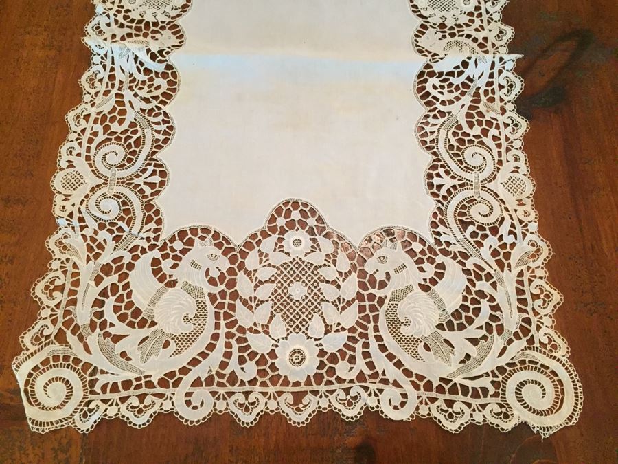 Set Of (3) Vintage Battenberg Lace Tablecloths [Photo 14]