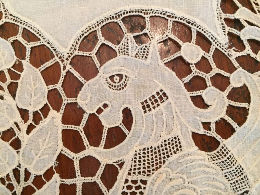 Set Of (3) Vintage Battenberg Lace Tablecloths [Photo 16]