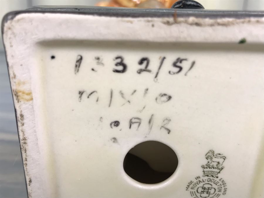 Royal Doulton England Sir Walter Raleigh Figurine HN 2015 11.5'H [Photo 11]