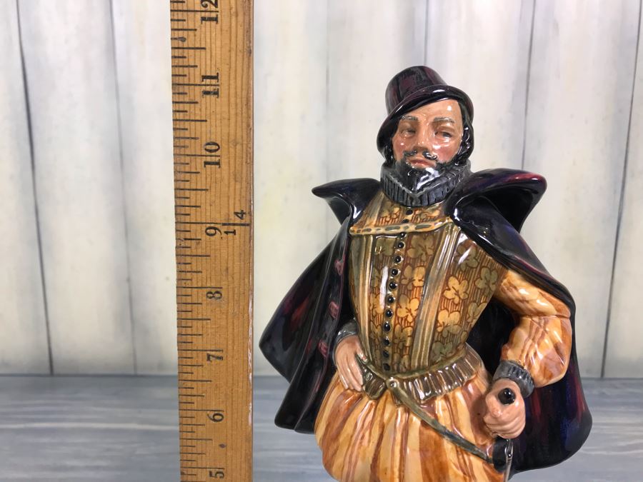Royal Doulton England Sir Walter Raleigh Figurine HN 2015 11.5'H [Photo 3]