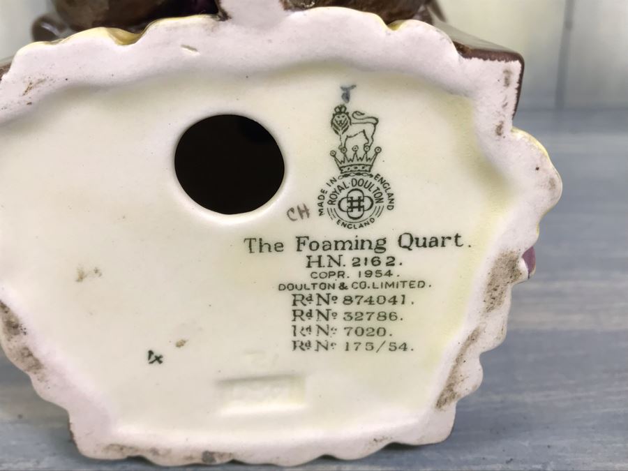 Royal Doulton England The Foaming Quart Figurine HN 2162 6'H [Photo 10]